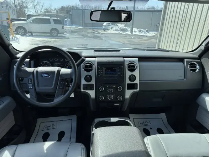 Inside front 2014 Ford F-150 XLT